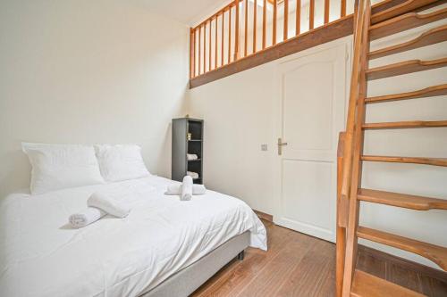 Charmant Duplex Montmartre 6 Pers Tout a Pied - carbon neutral hotel in Paris