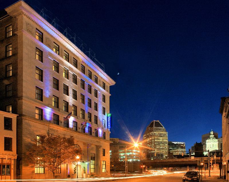 Holiday Inn Express Baltimore Downtown - photo 5