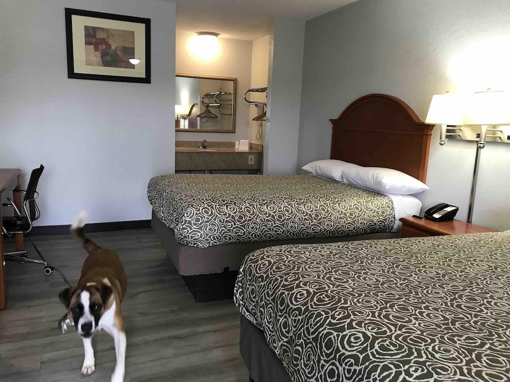 Walnut Inn Checotah - photo 4