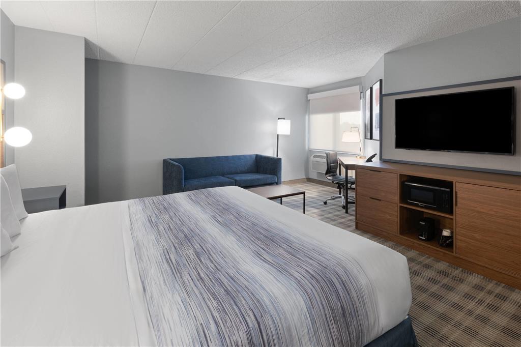 AmericInn by Wyndham Chippewa Falls - photo 32