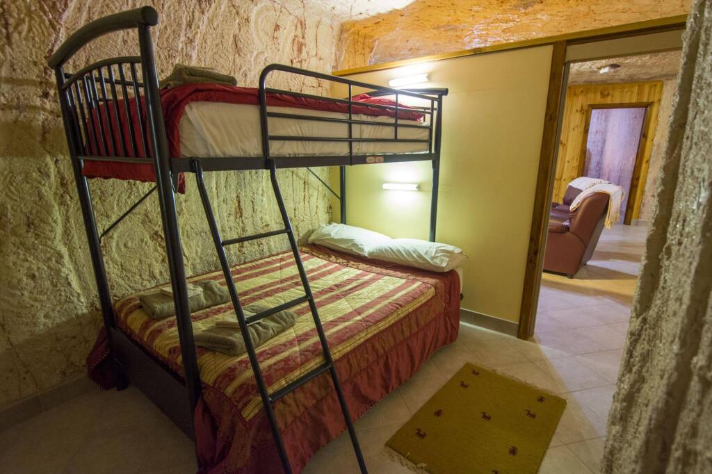 Down to Erth B&B — Coober Pedy — photo 3