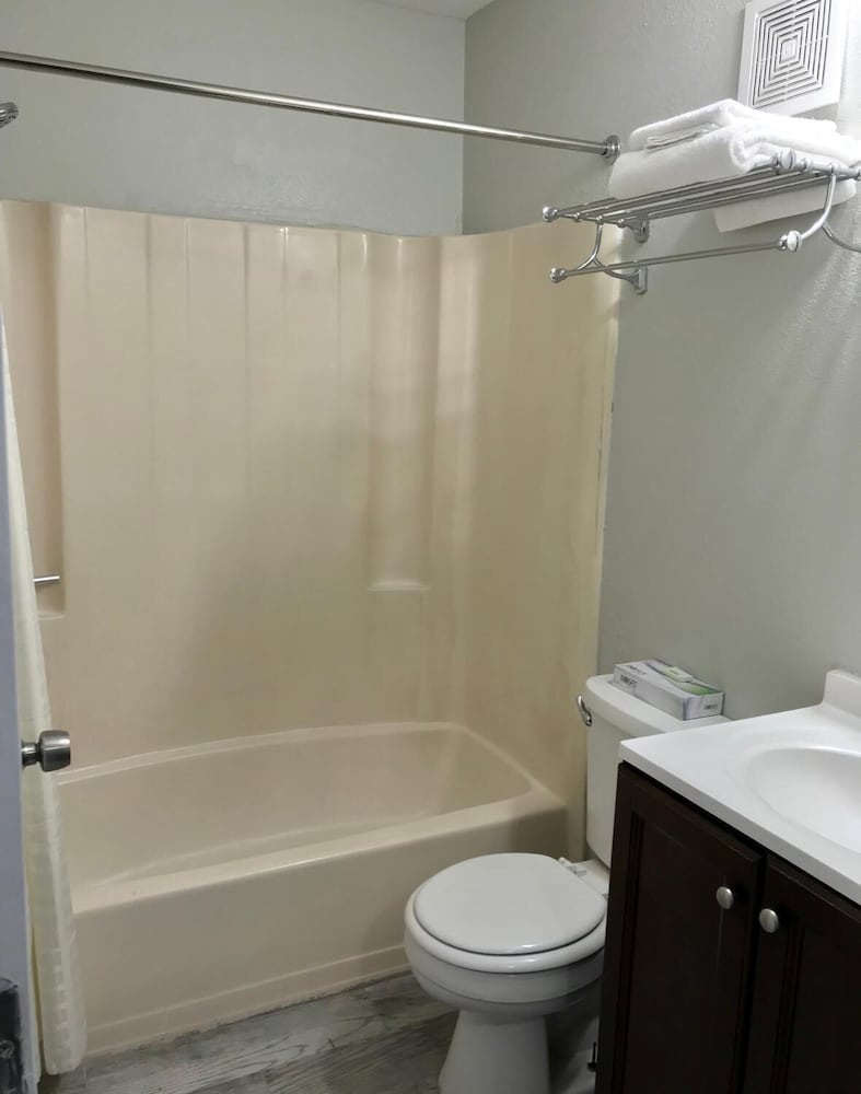 Palace Inn & Suites Newport News Jefferson Ave - photo 14