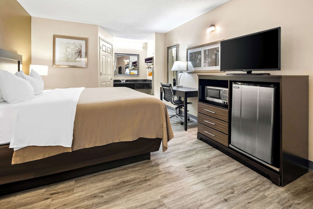Quality Inn Decatur River City - photo 22