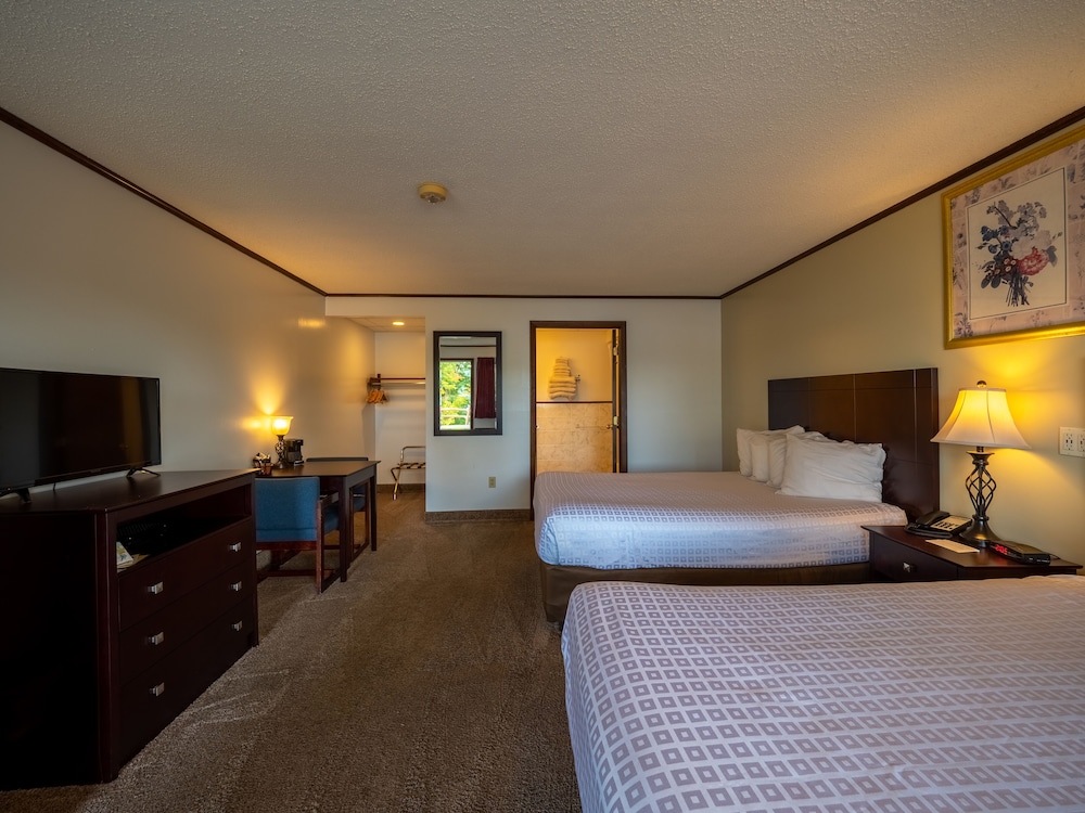 Lake 'N Pines Motel - photo 19