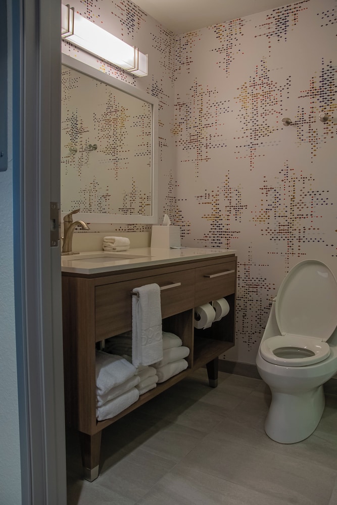 Home2 Suites by Hilton Logansport - photo 16