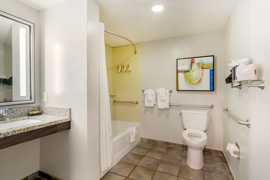Best Western Plus Olathe Hotel - photo 20