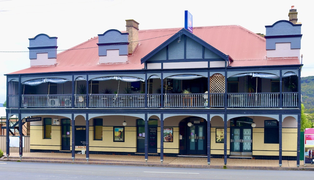 Commercial Hotel Wallerawang — Wallerawang