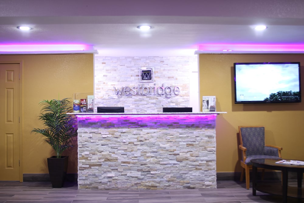 Westbridge Inn and Suites - photo 8