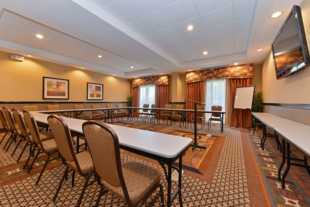 Hampton Inn & Suites Phoenix Gilbert - photo 65