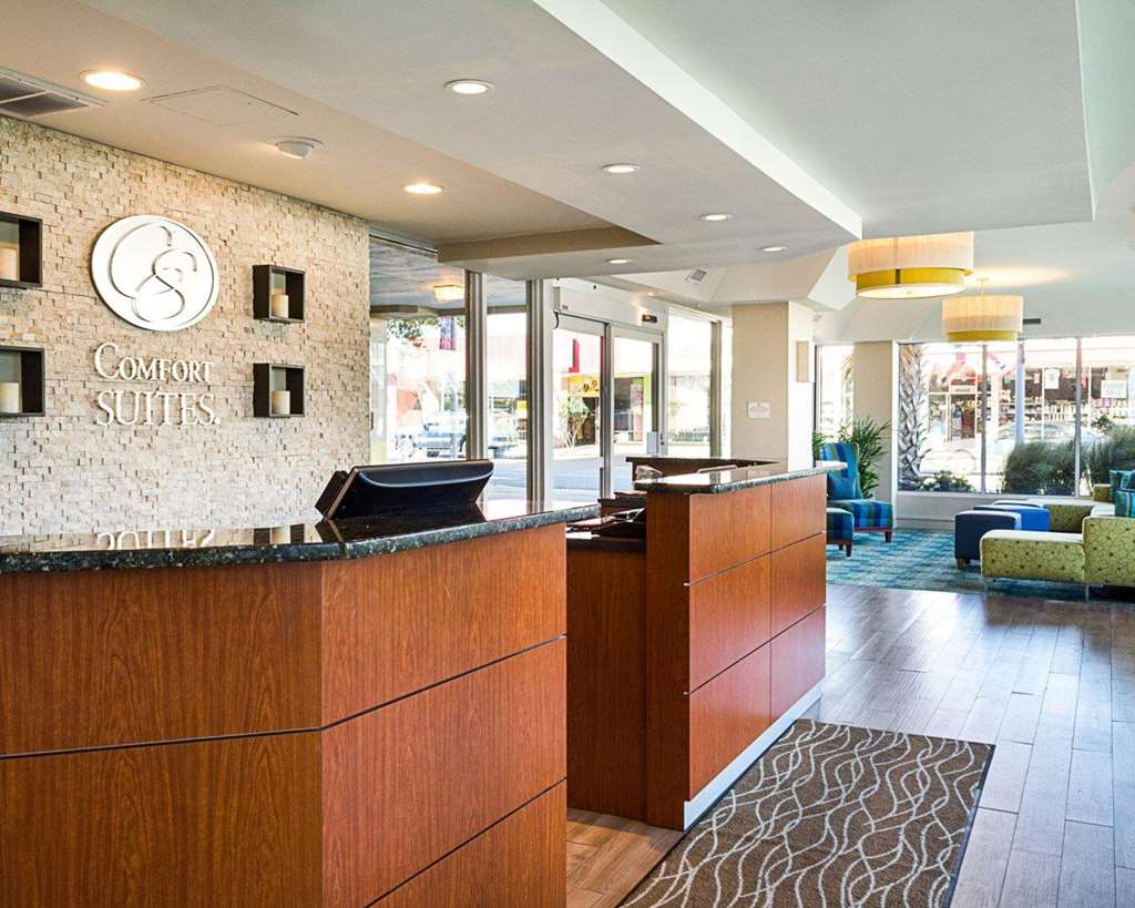 Comfort Suites Beachfront - photo 8