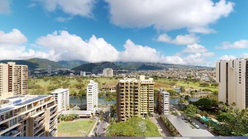 Updated 22nd Floor Waikiki Condo Free parking & WiFi Ideal for large family by Koko Resort Vacation Rentals - photo 20