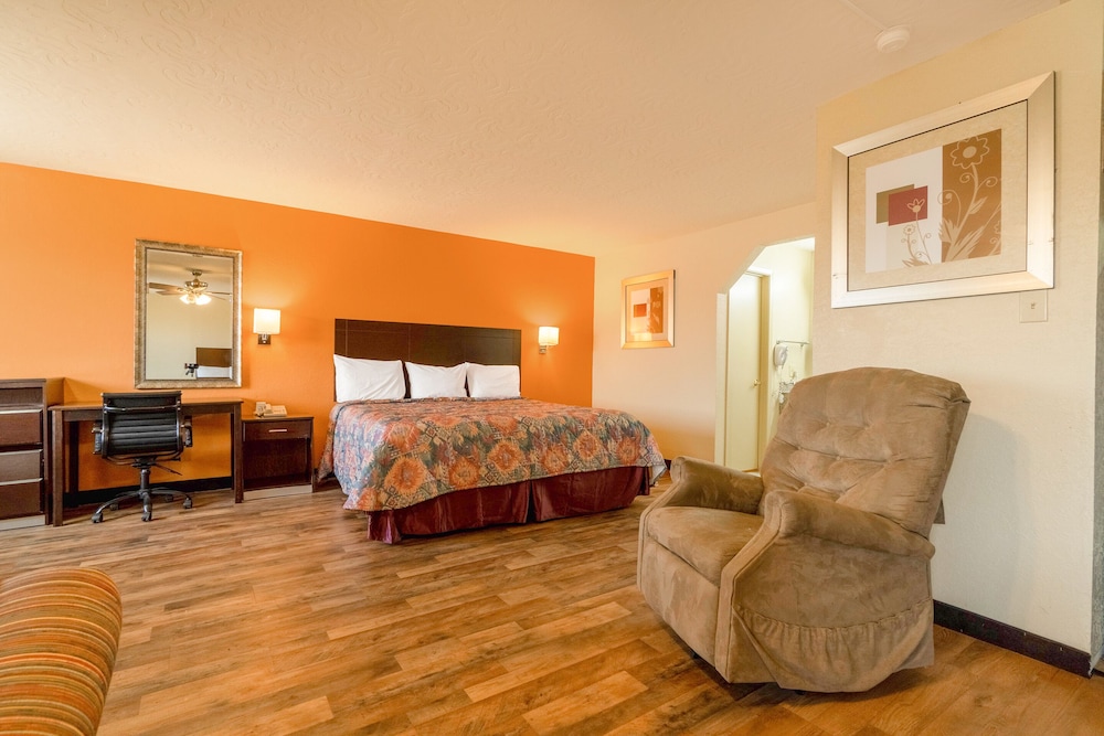 Stamford Inn - photo 24