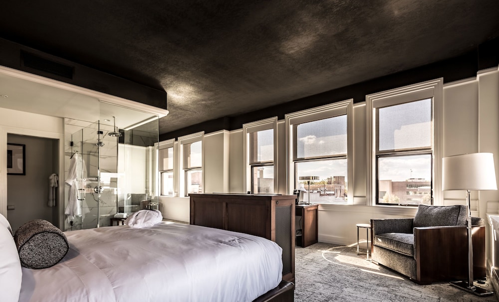 Hotel Goodwin - photo 6