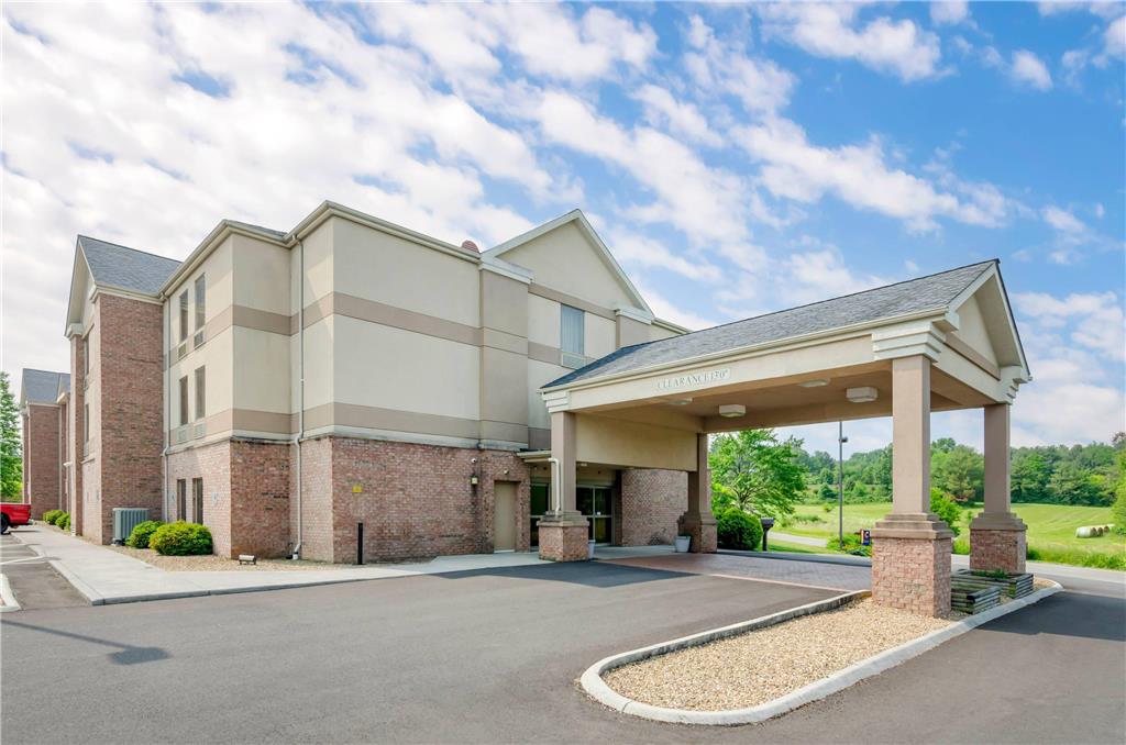 Comfort Inn & Suites Christiansburg I 81 - photo 2