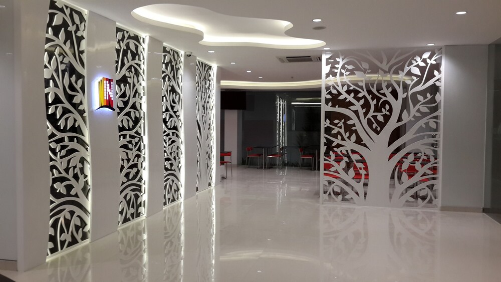 The win hotel — Surabaya — photo 3