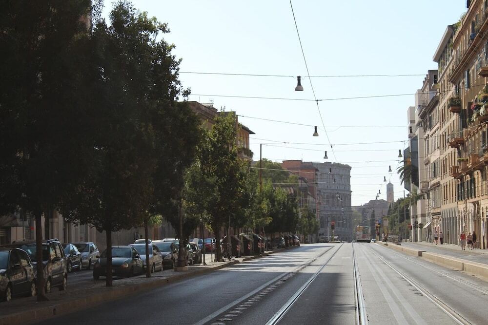 Domus Clara — Monti