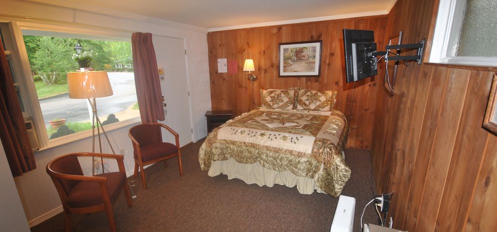 Sky Valley Motel & Cottages - photo 10
