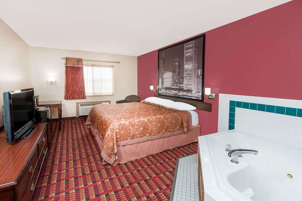 Super 8 by Wyndham Paris IL - photo 28
