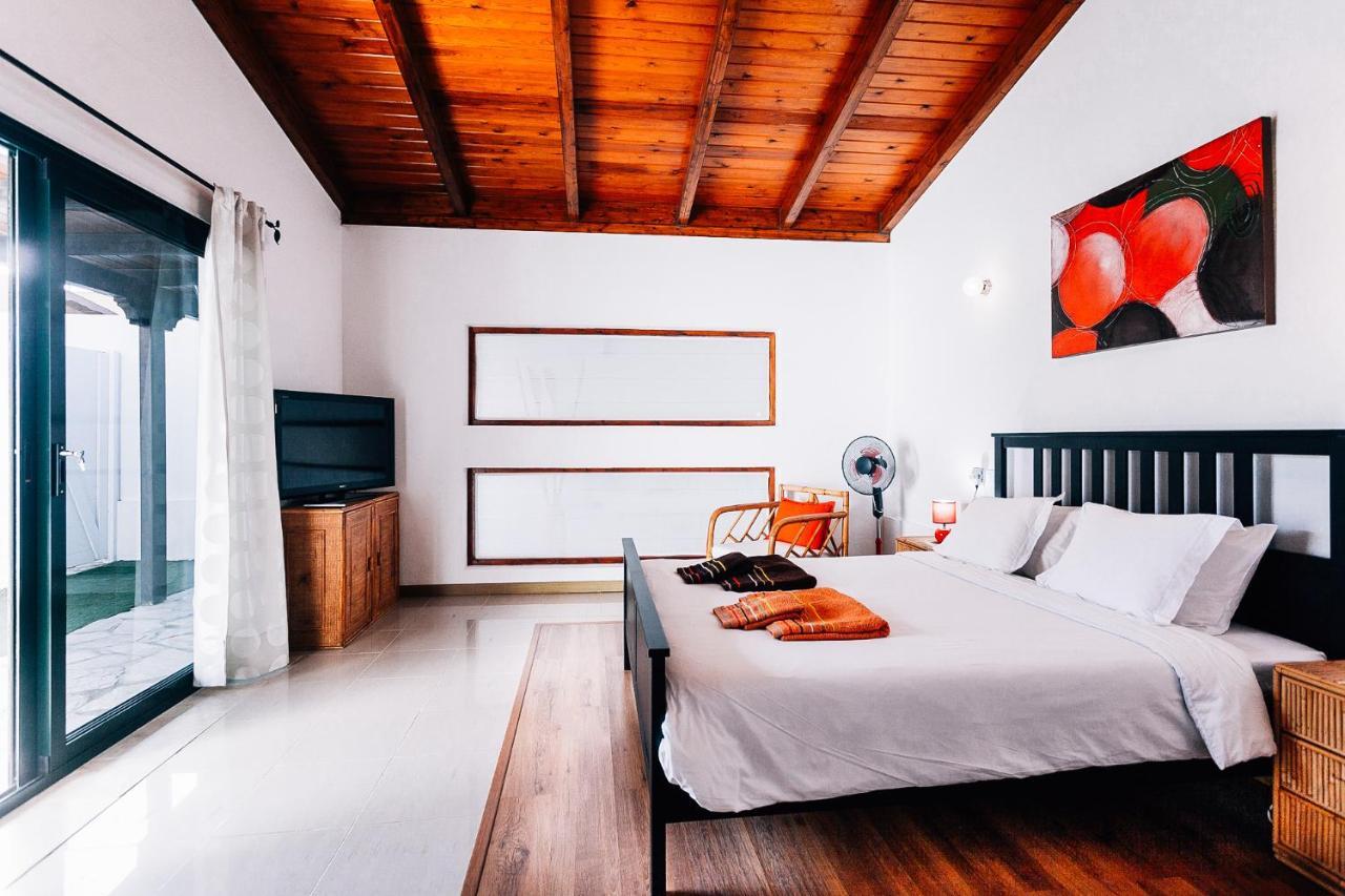 Casa Higuereta I — 4-Star Luxury Hotel in Corralejo, Spain