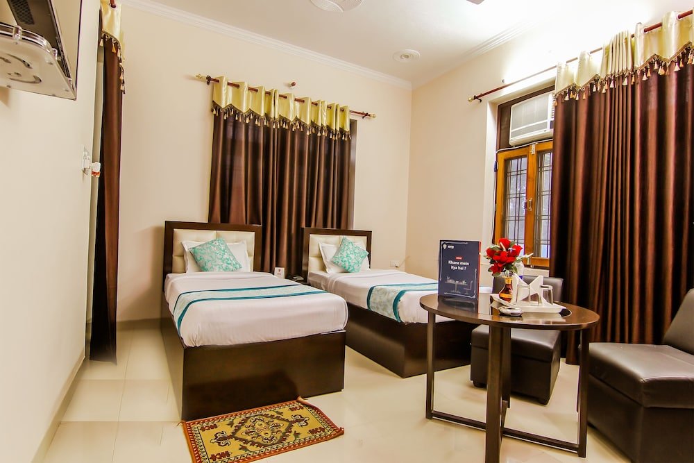 Excel Paradise Inn - carbon neutral hotel in Lucknow