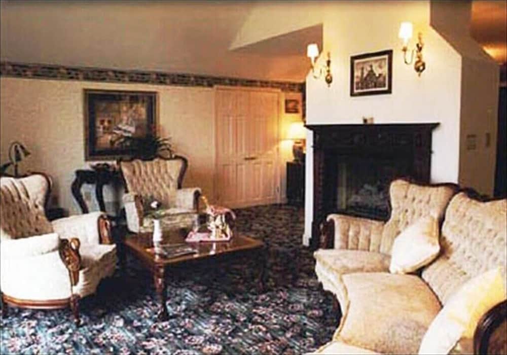Bavarian Inn - photo 8