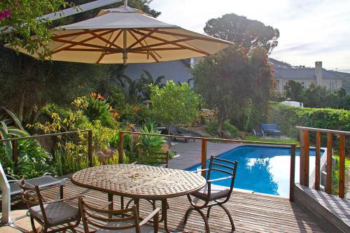 Cape Paradise Lodge and Apartments — 4-Star Luxury Hotel in Cape Town, South Africa