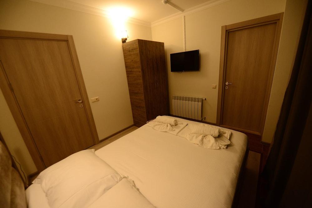 Hotel Aristocrat Batumi