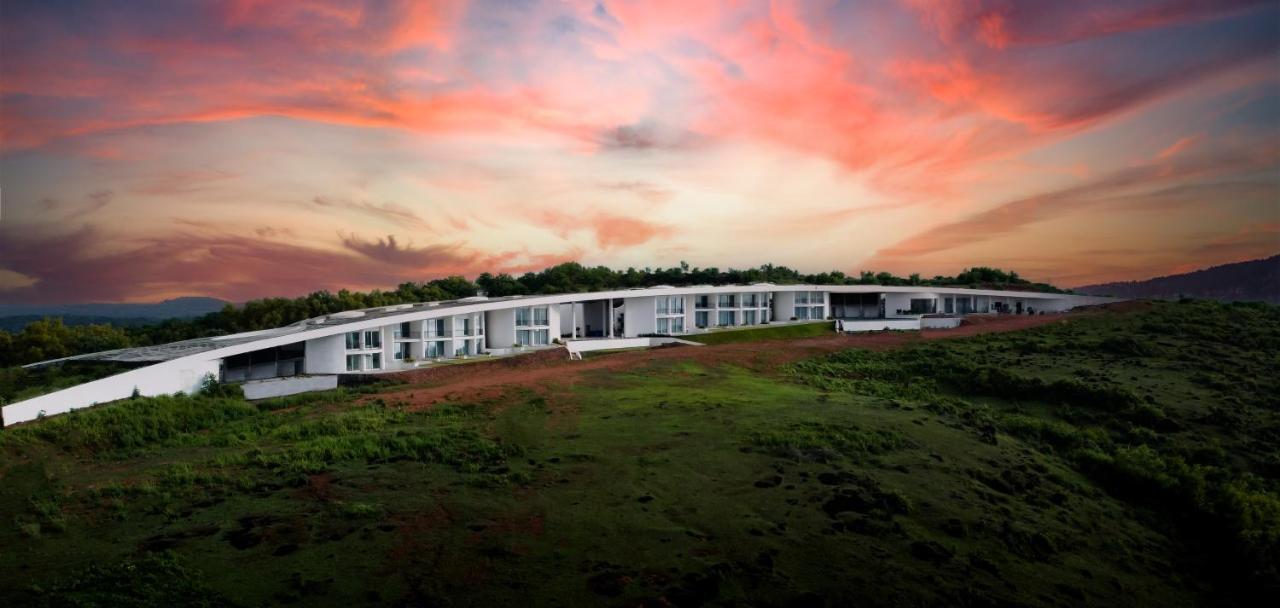 Araqila Boutique Beach Resort & Spa near MOPA Airport in Vengurla, India