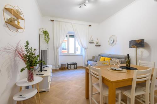 Appartamento Barsanti — 4-Star Luxury Hotel in Rome, Italy