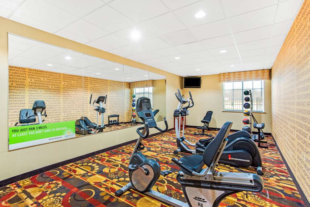 La Quinta Inn & Suites by Wyndham Ennis - photo 11