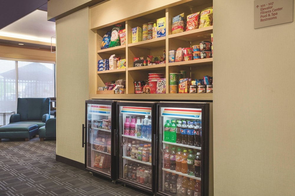 TownePlace Suites by Marriott Joliet South - photo 21