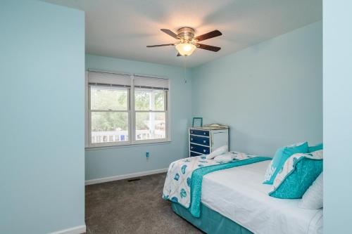 La Isla Bonita by Oak Island Accommodations - photo 16