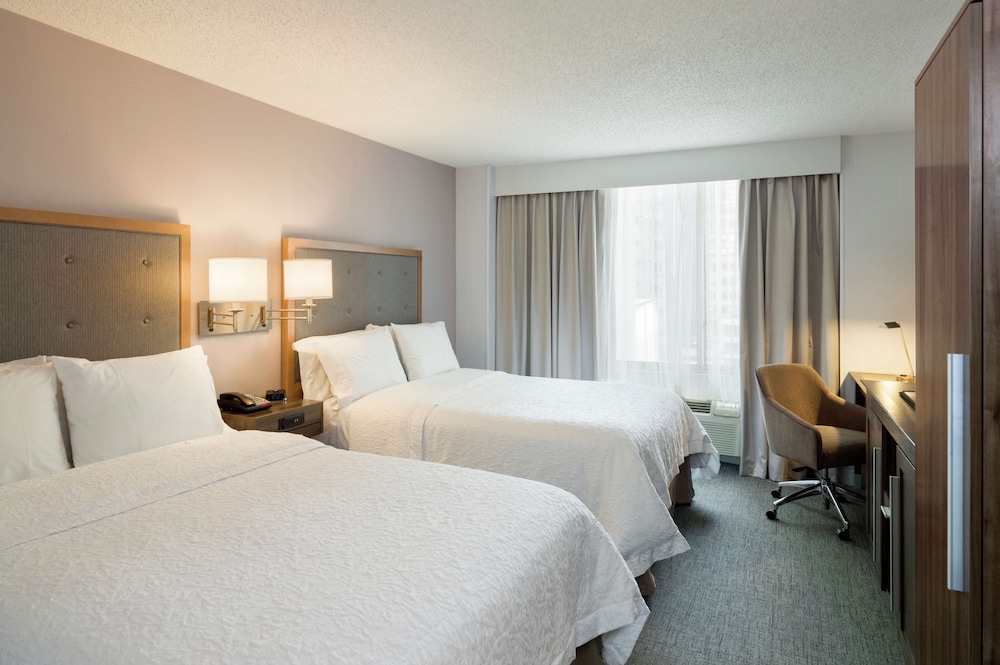 Hampton Inn Manhattan Chelsea - photo 8