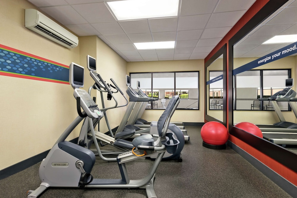 Hampton Inn & Suites Frederick Fort Detrick - photo 33