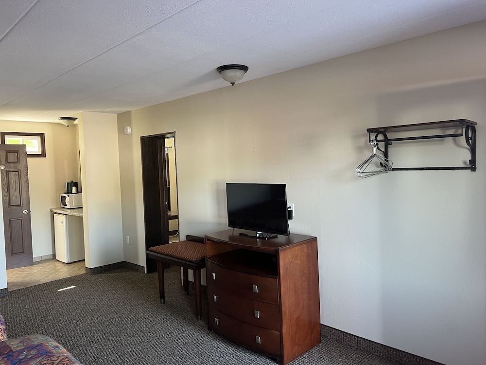 All Star Inn & Suites - photo 74