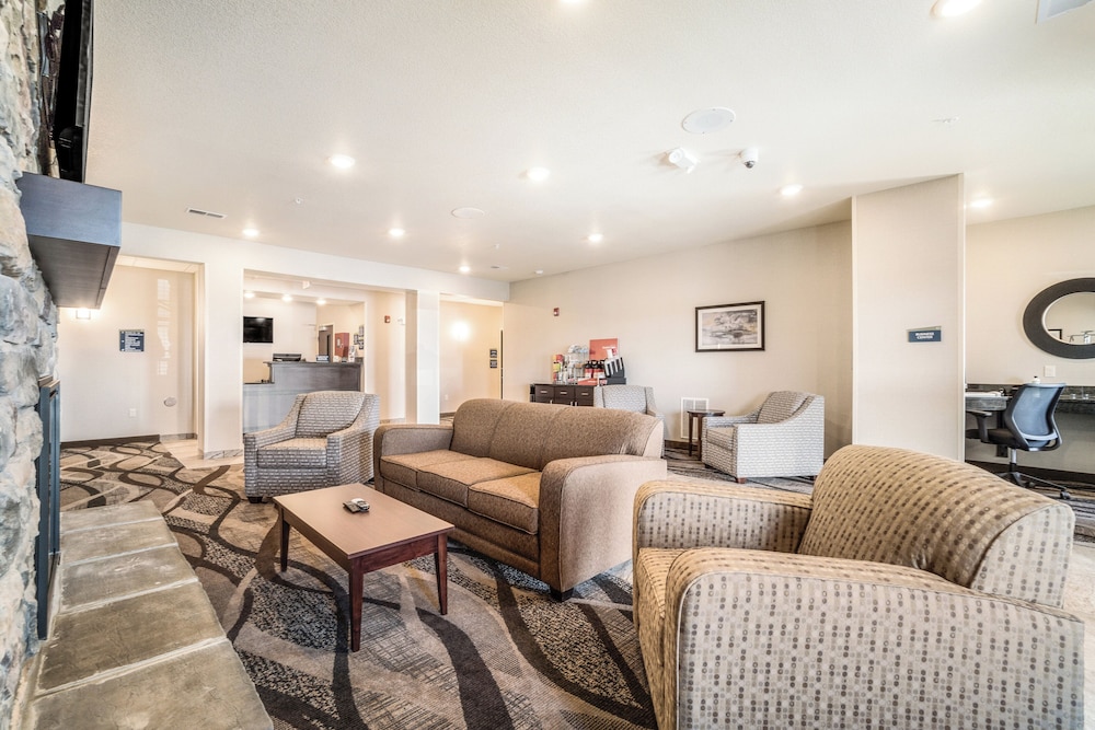 Cobblestone Hotel & Suites Newport - photo 6