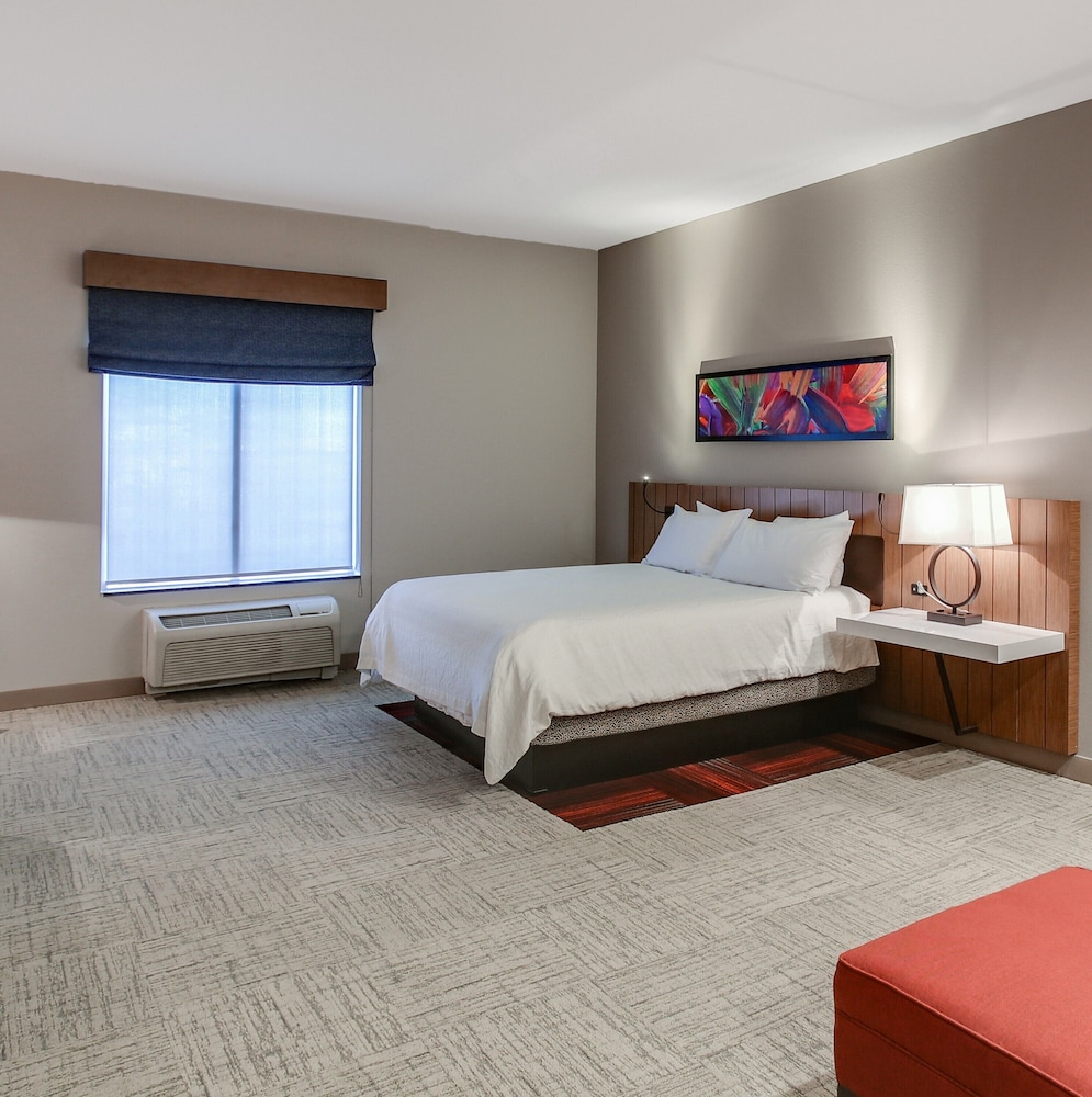 Hilton Garden Inn Ames - photo 15