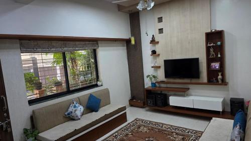 Fully Furnished 3bhk Bunglow In The Heart Of City — Nashik