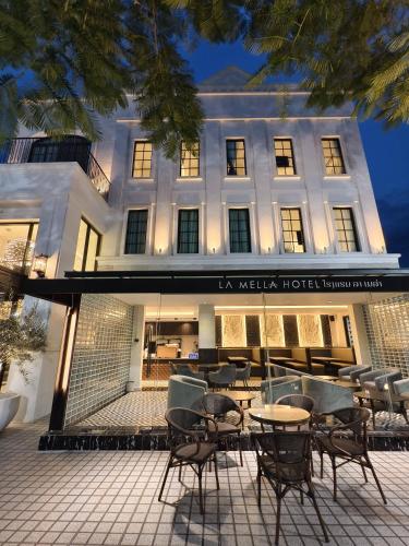 La mella hotel thakhek in Thakhek, Laos