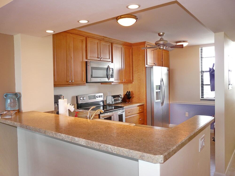 South Seas Tower 4 802 - photo 8