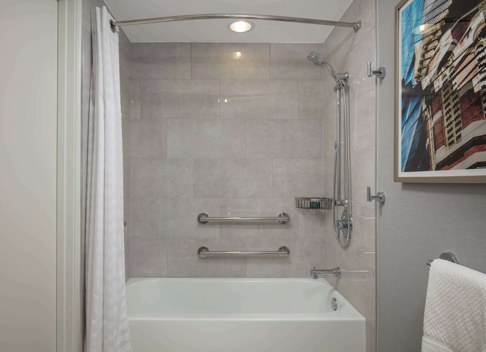 Hilton Concord - photo 12