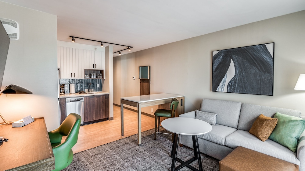 Staybridge Suites Dallas Market Ctr Love Field by IHG - photo 6