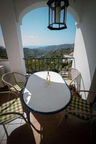 Bella Vista — 4-Star Luxury Hotel in Frigiliana, Spain