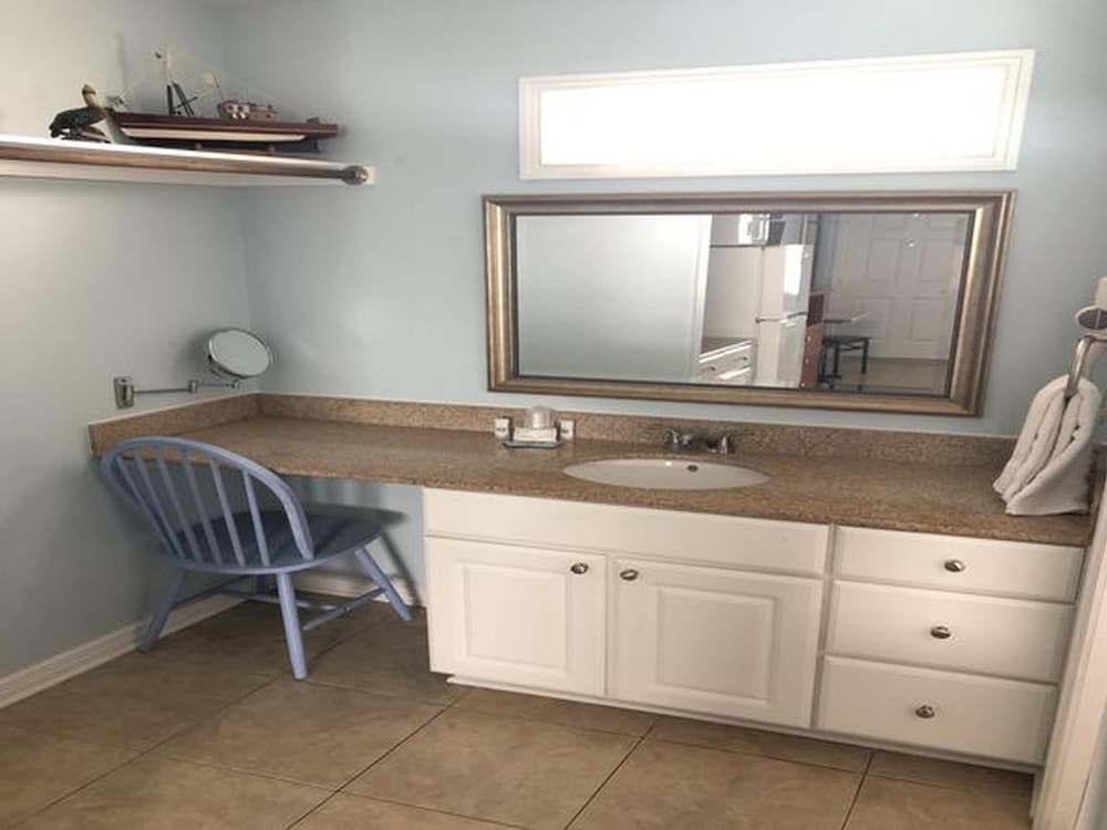 Beachgate CondoSuites and Oceanfront Resort - photo 124
