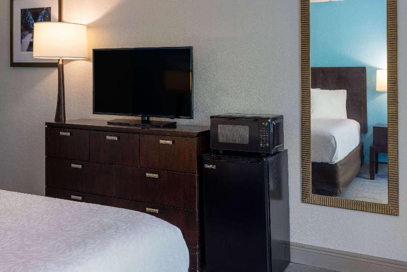 Travelers Inn - photo 23