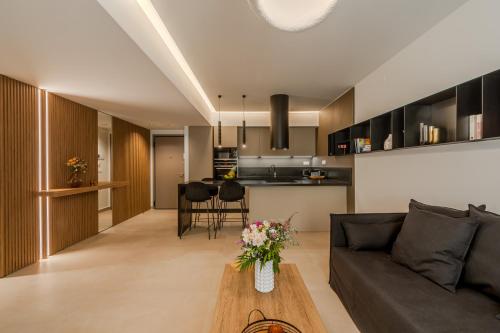Dreamy 2 BD Apt in the Heart of the city by Hospi Living — 4-Star Luxury Hotel in Irakleion, Greece