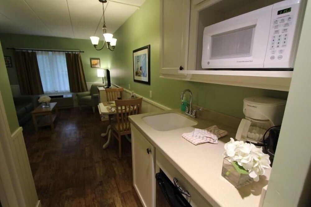 Holly Tree Resort - photo 21
