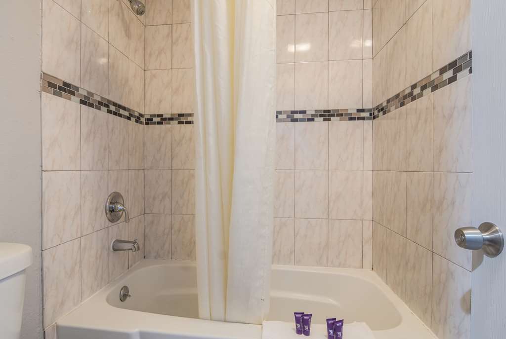 Knights Inn North Richland Hills - photo 2