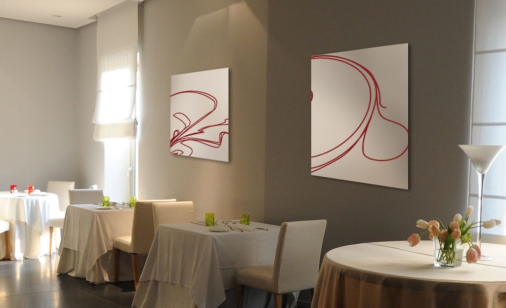 Cristina Park Hotel — 4-Star Luxury Hotel in Montesarchio, Italy
