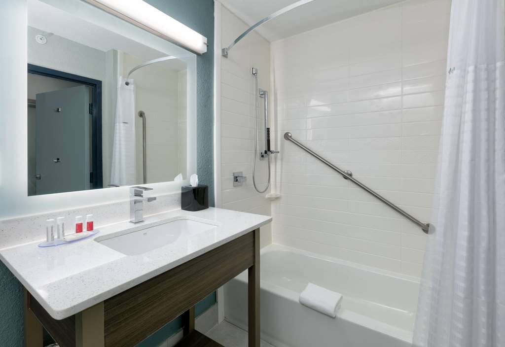 Baymont by Wyndham Chattanooga Eastridge - photo 22